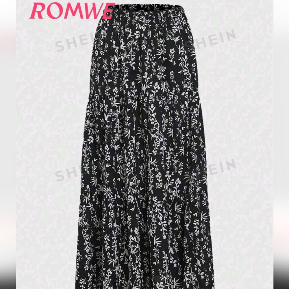 Romwe goth all over print skirt